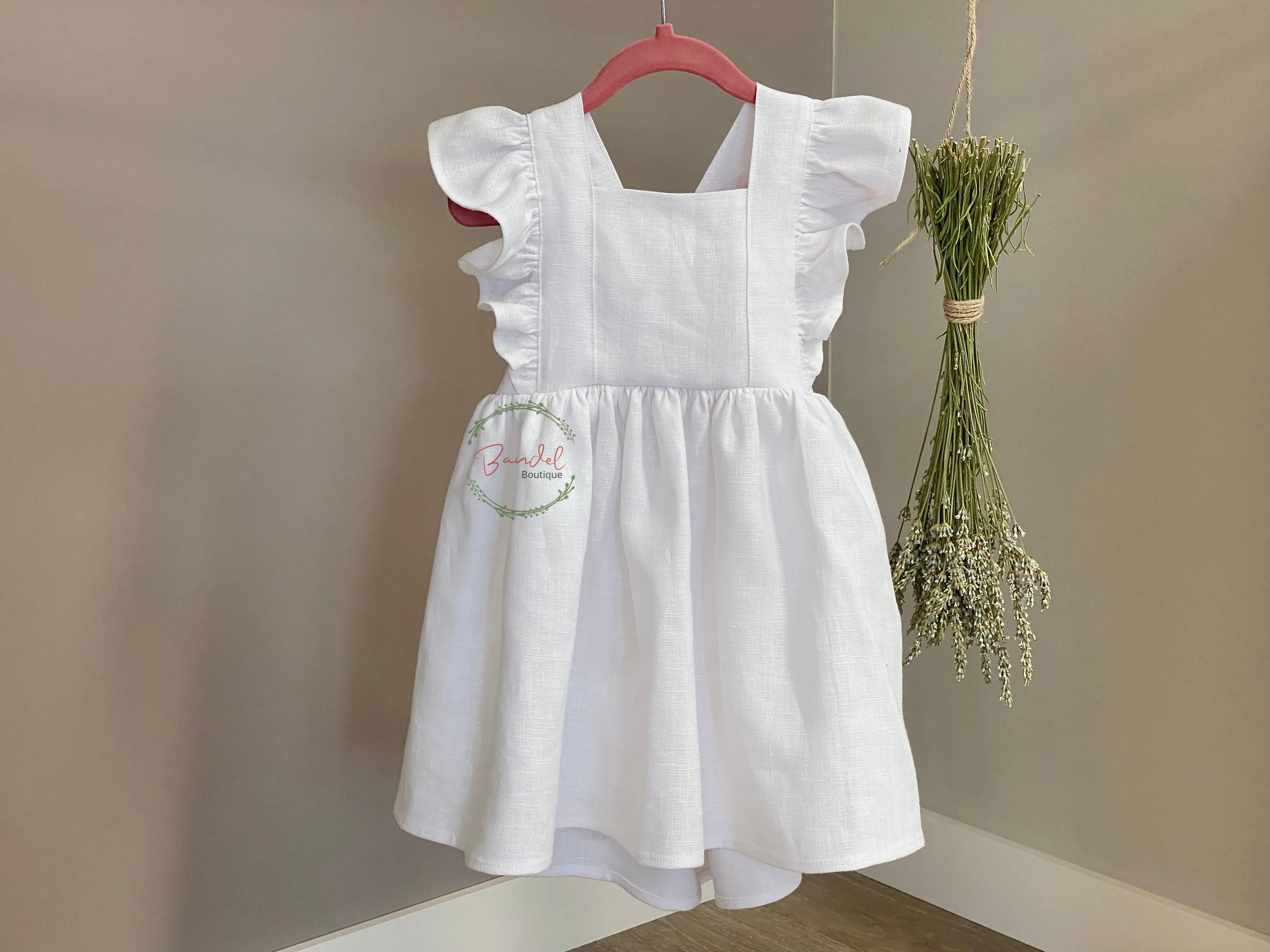 Charlotte, White linen